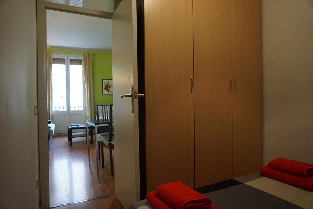 Aparteasy - Montjuic & Fira Барселона Экстерьер фото